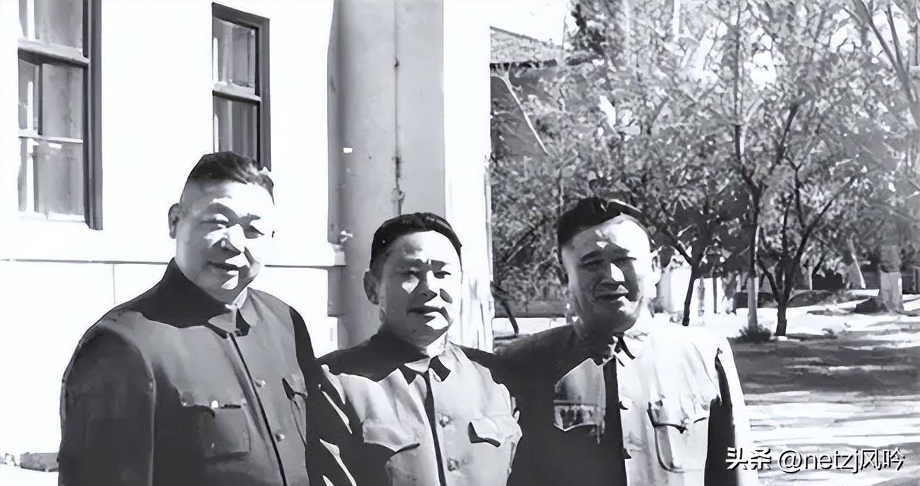 In 1976, he replaced Ye Shuai in the military power and made great ...
