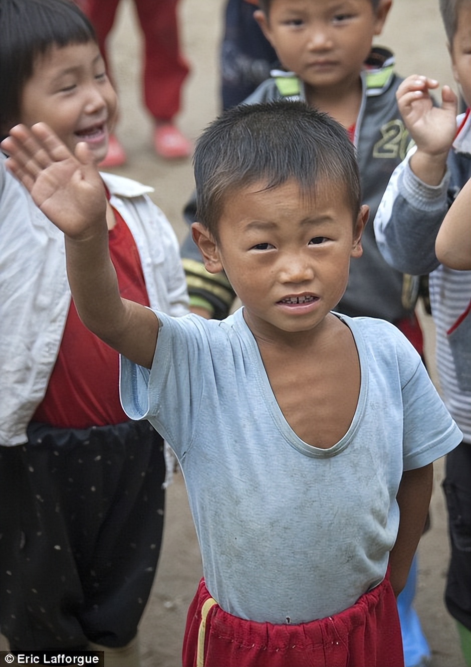 35 photos smuggled out of North Korea, the photographer was also banned from reentering North