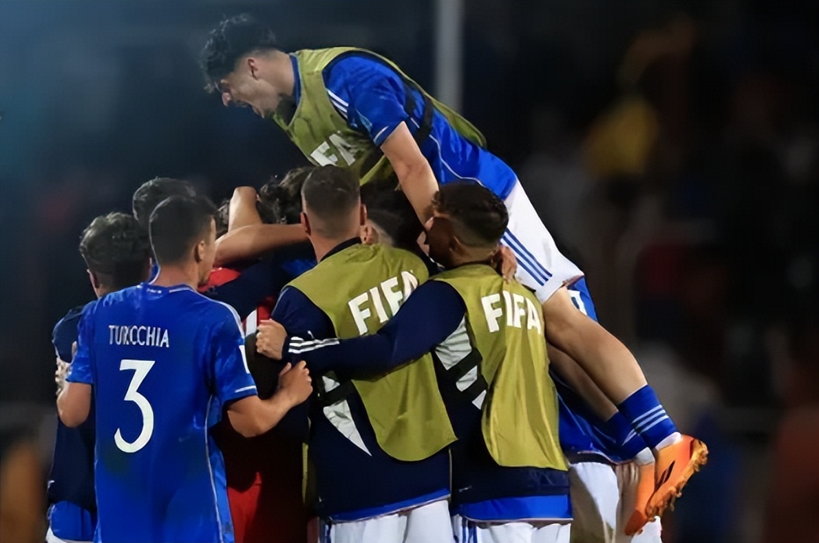 Conceded 3 goals in 24 minutes! The Brazilian team collapsed 2-3, the ...