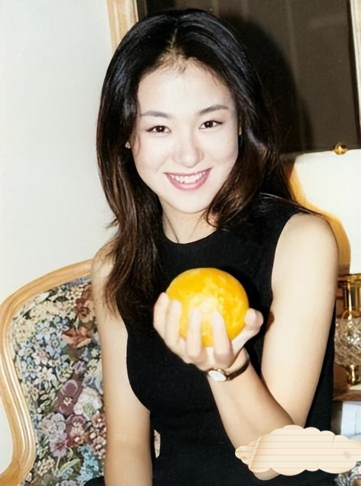Li Baotian was once obsessed with her, and Zhang Guoli couldn't hide ...