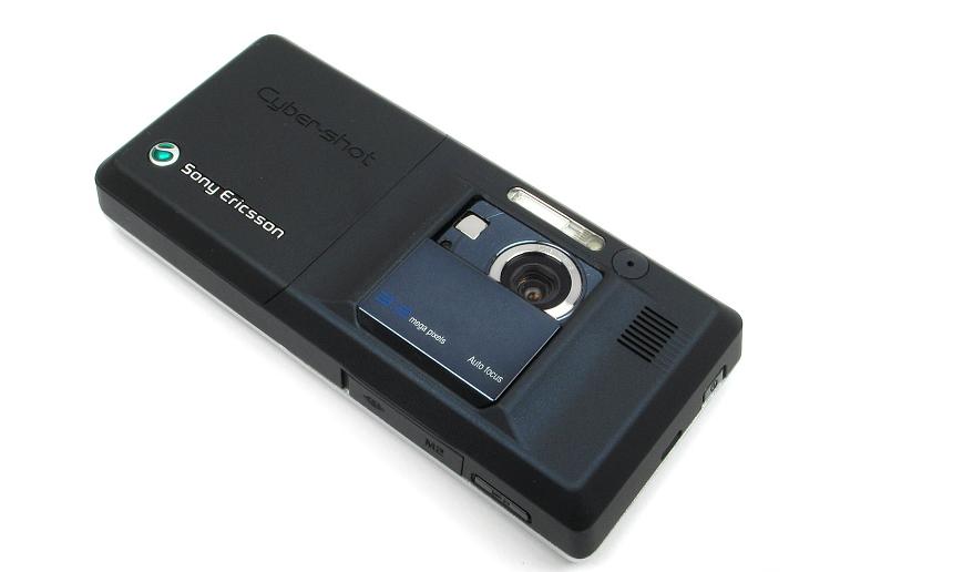 Thin and light flagship of love - Sony Ericsson K810 mobile phone - iNEWS