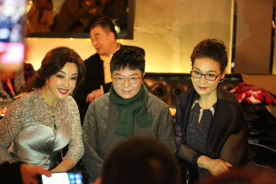 Liu Xiaoqing lost too much in the same frame as Pan Hong! One is ...