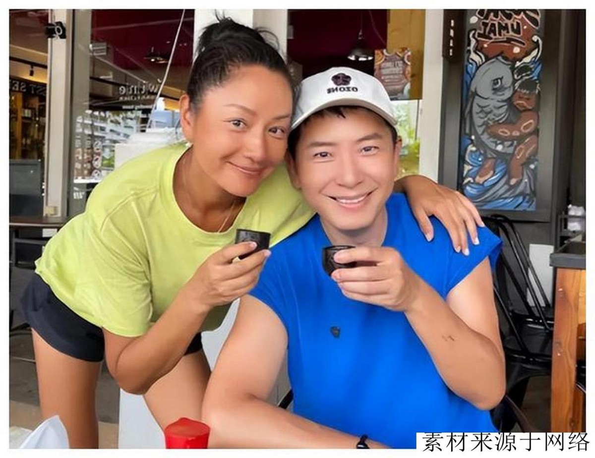 52-year-old Qu Ying and Dai Jun vacation in Thailand! The intimate ...