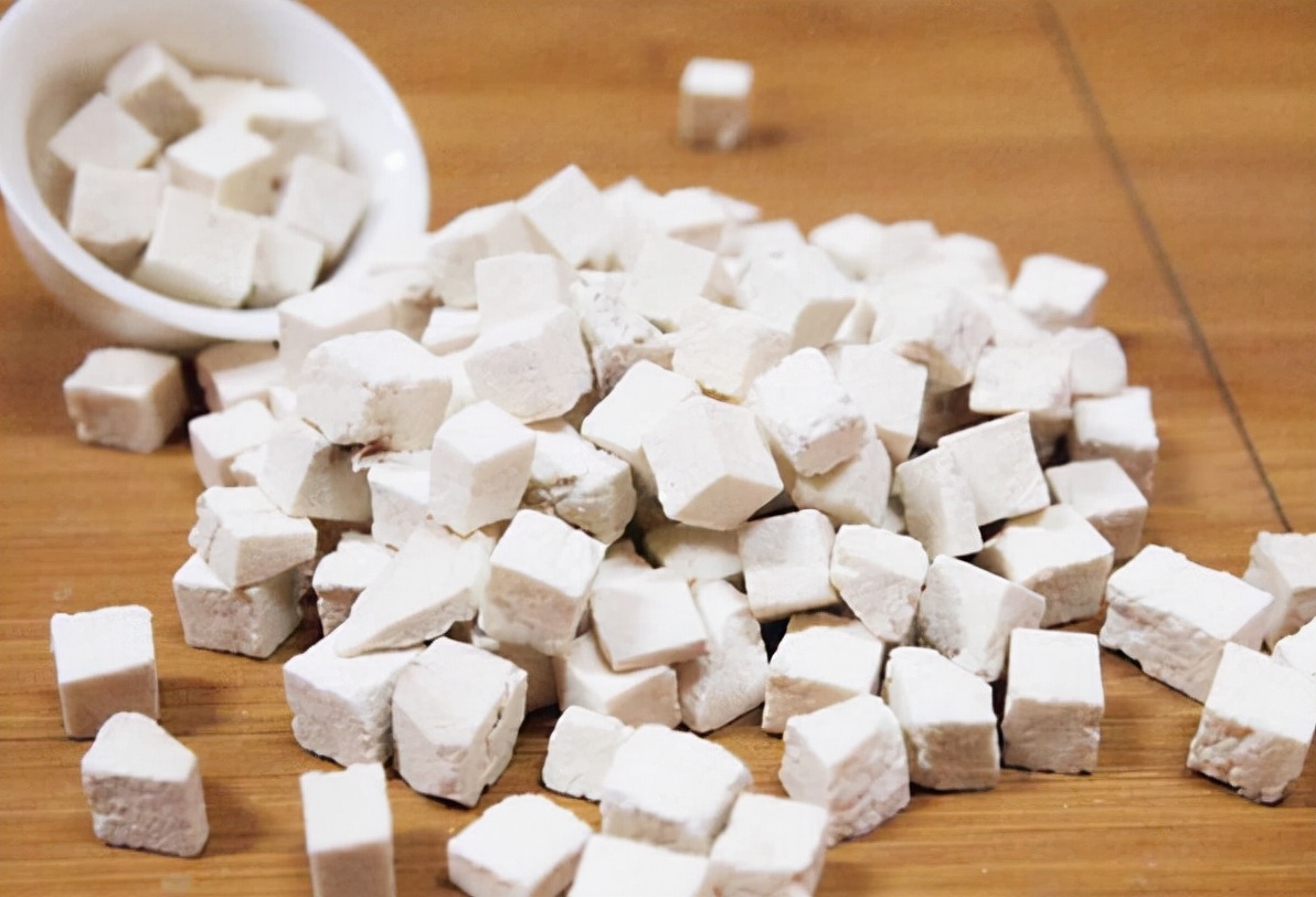 A good recipe to remove dampness and heat, one to clear and one tonic