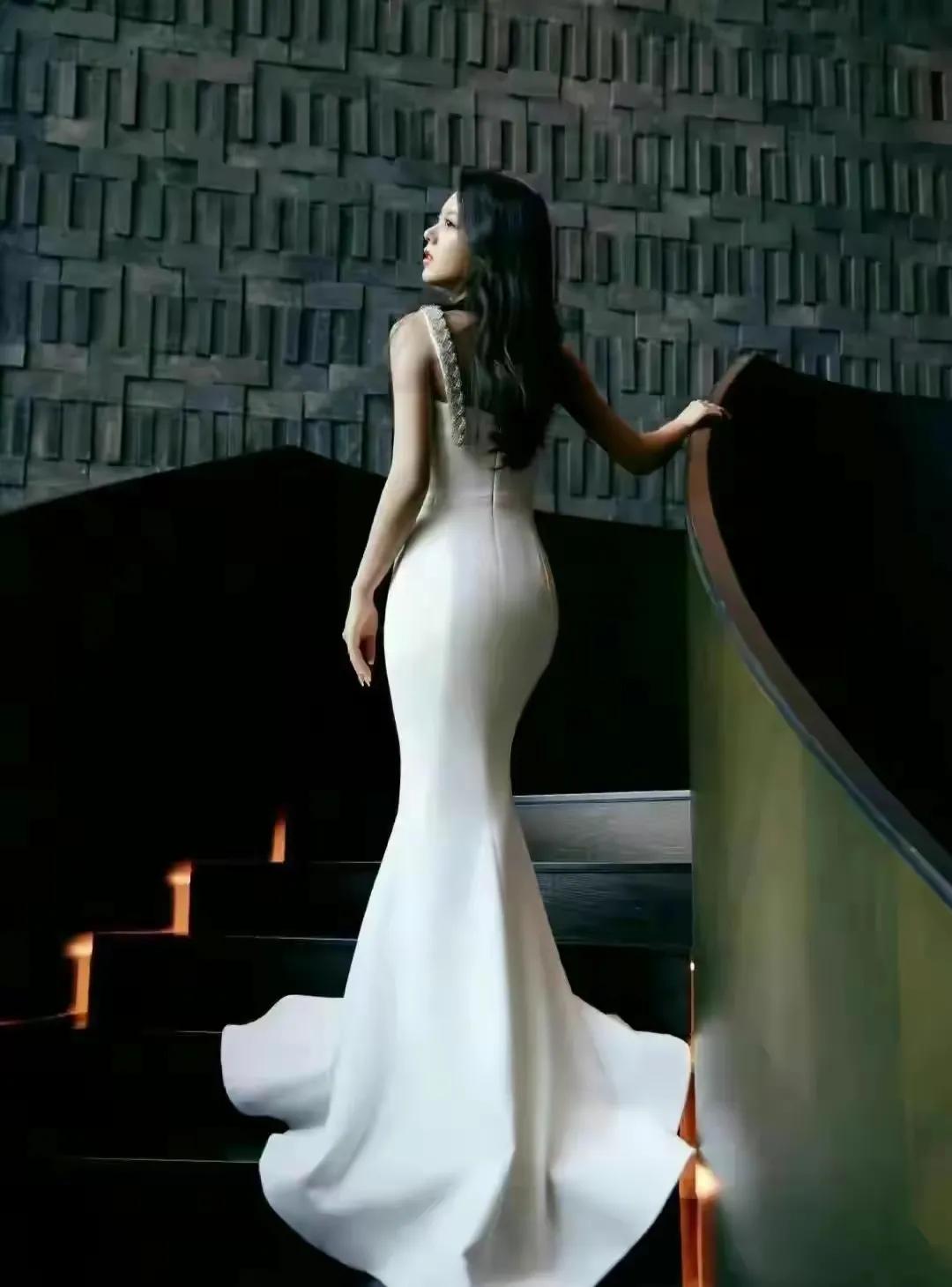 Lee Yeon-jeong: Perfect figure, stunning beauty - iMedia