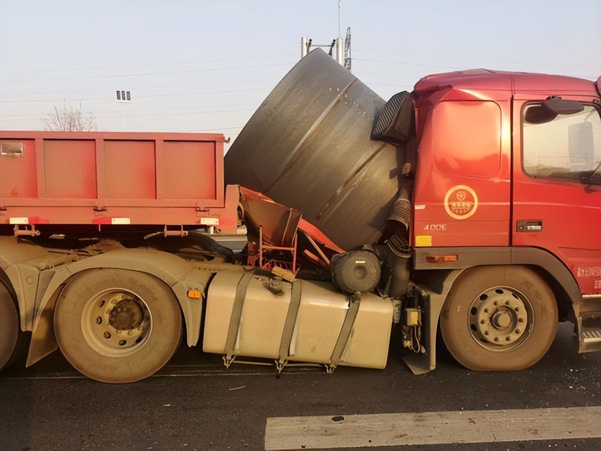 How dangerous is steel coil transportation? Why do truck drivers stay