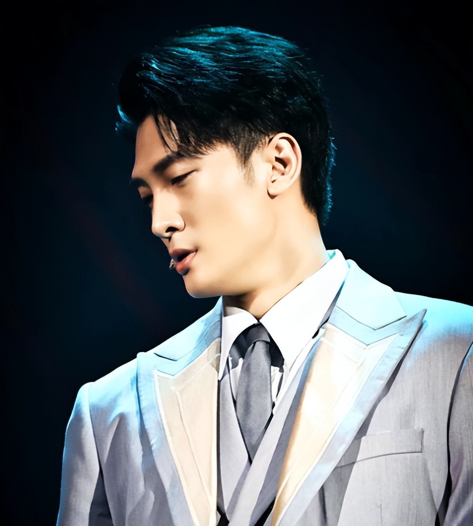 After Chen Yufan and Zhang Mo, the entertainment industry exposed ...