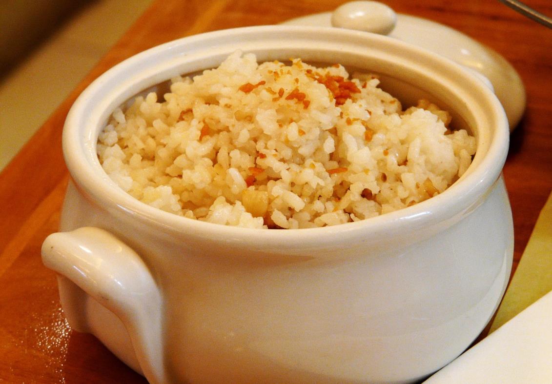 How many carbs are in 100 grams of rice? iNEWS