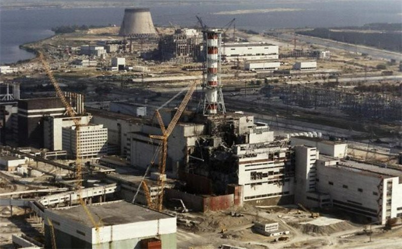 After the Chernobyl explosion, 1,500 pilots died generously and drank ...