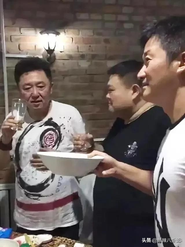Li Chen starred in "In the Octagonal Cage" without telling his agent ...