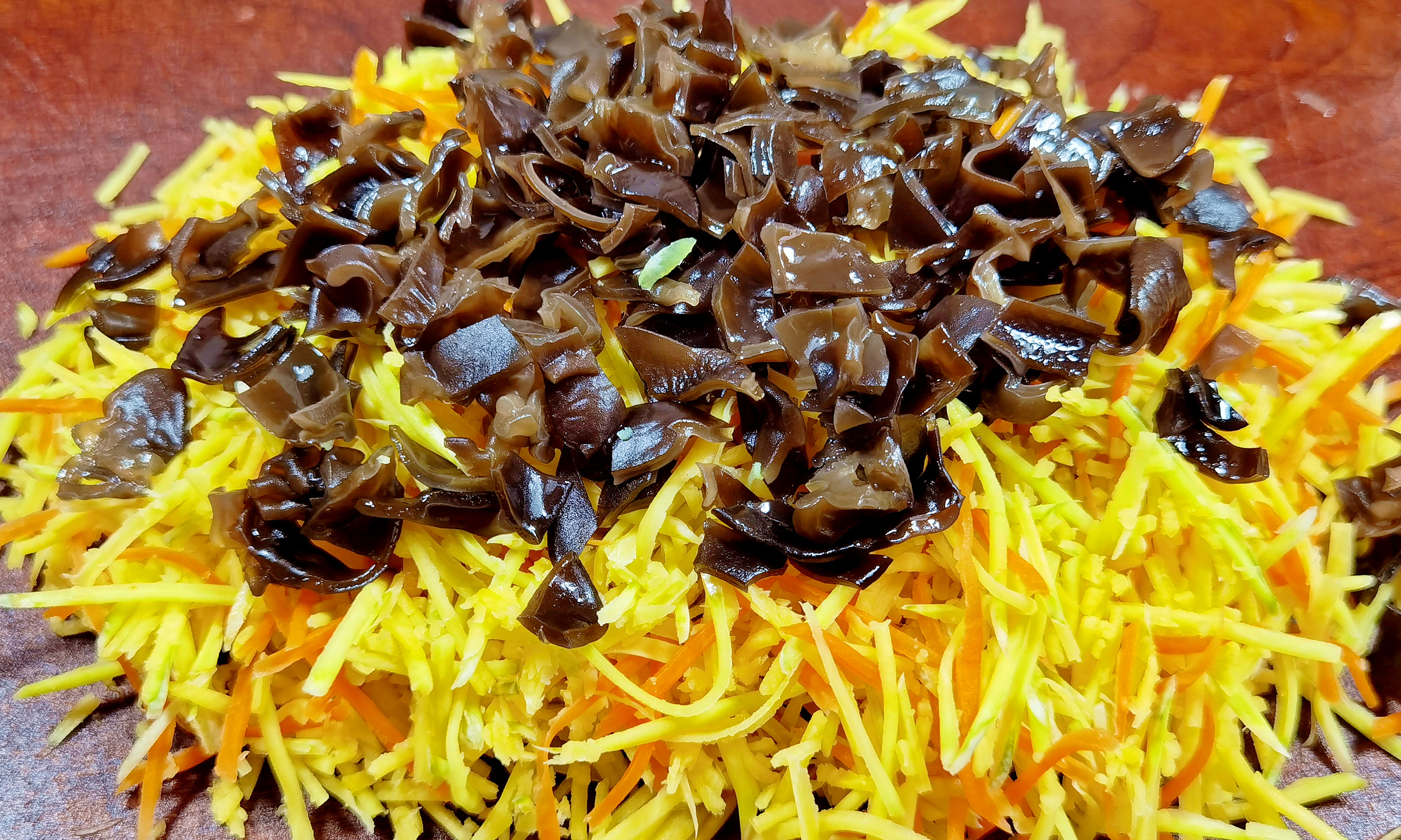 In autumn, it is better to eat sweet potatoes and potatoes. They are