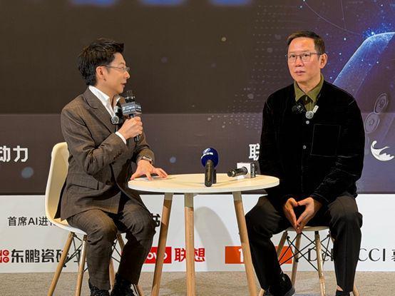 4,000 people flocked to the event to hear Wu Xiaobo talk about AI: a ...