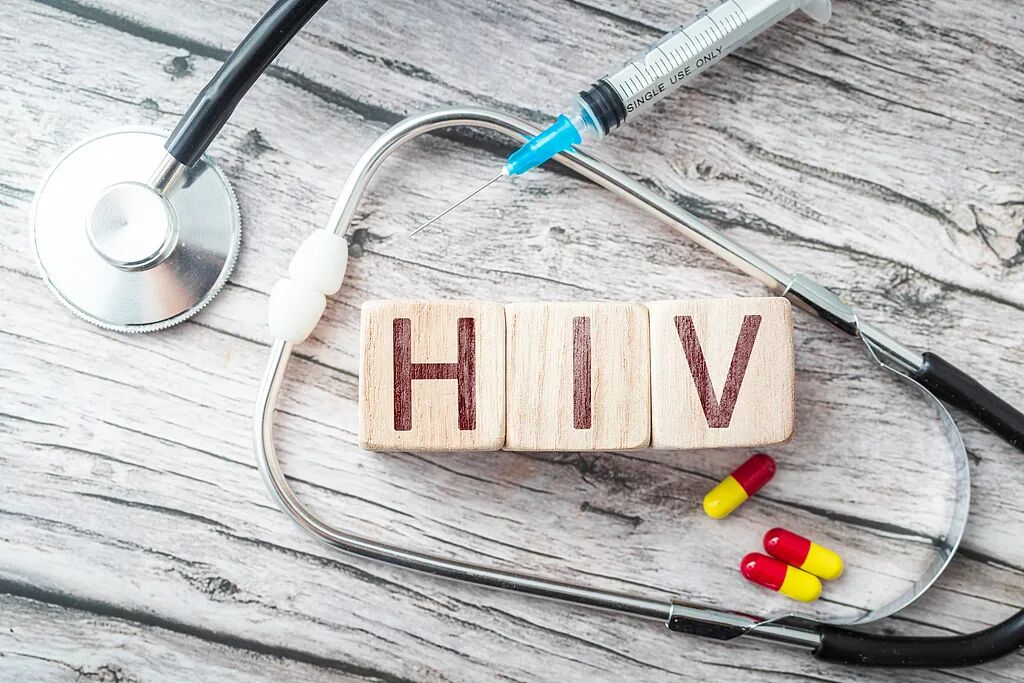 Things You Need to Know About AIDS → - iNEWS